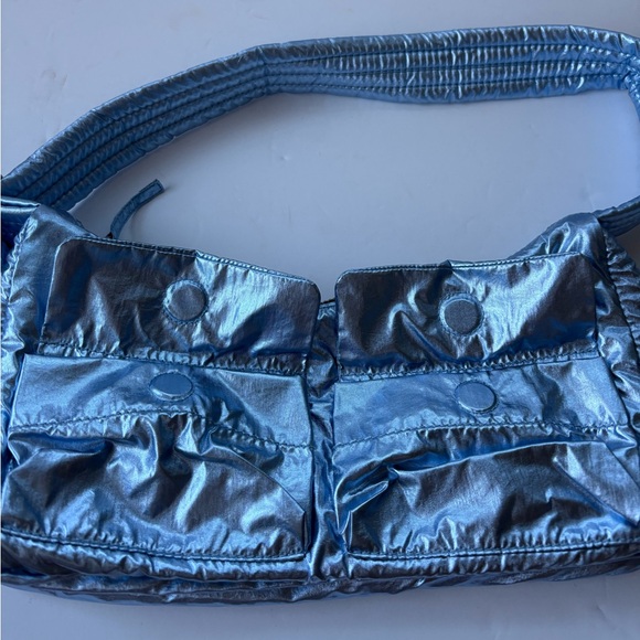 NWT BAGGU UO Exclusive Metallic Cargo Shoulder Bag - Picture 13 of 13